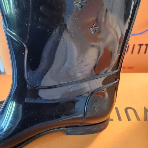 Louis Vuitton Monogram Drop Flat High Rain Boots Size 41 with Dustbag and Box - Picture 3 of 8